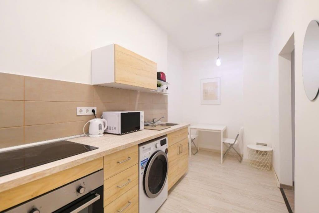 2 Bedroom Flat In Nyar Str., Boutique بودابست المظهر الخارجي الصورة