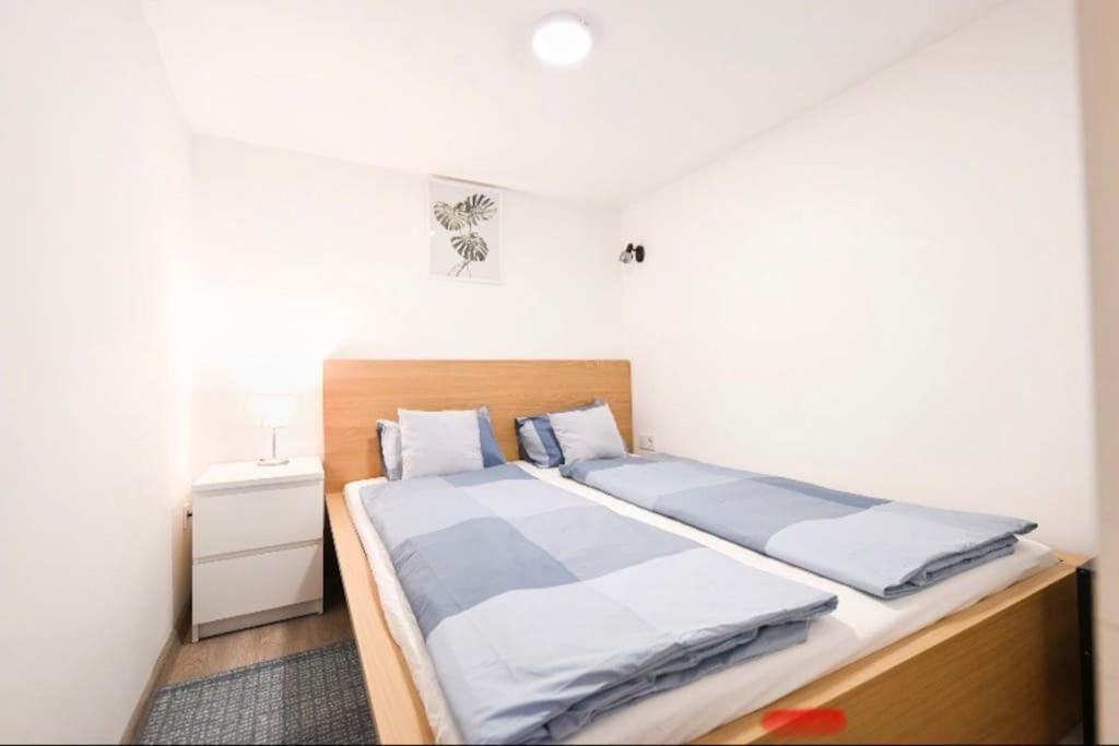 2 Bedroom Flat In Nyar Str., Boutique بودابست المظهر الخارجي الصورة